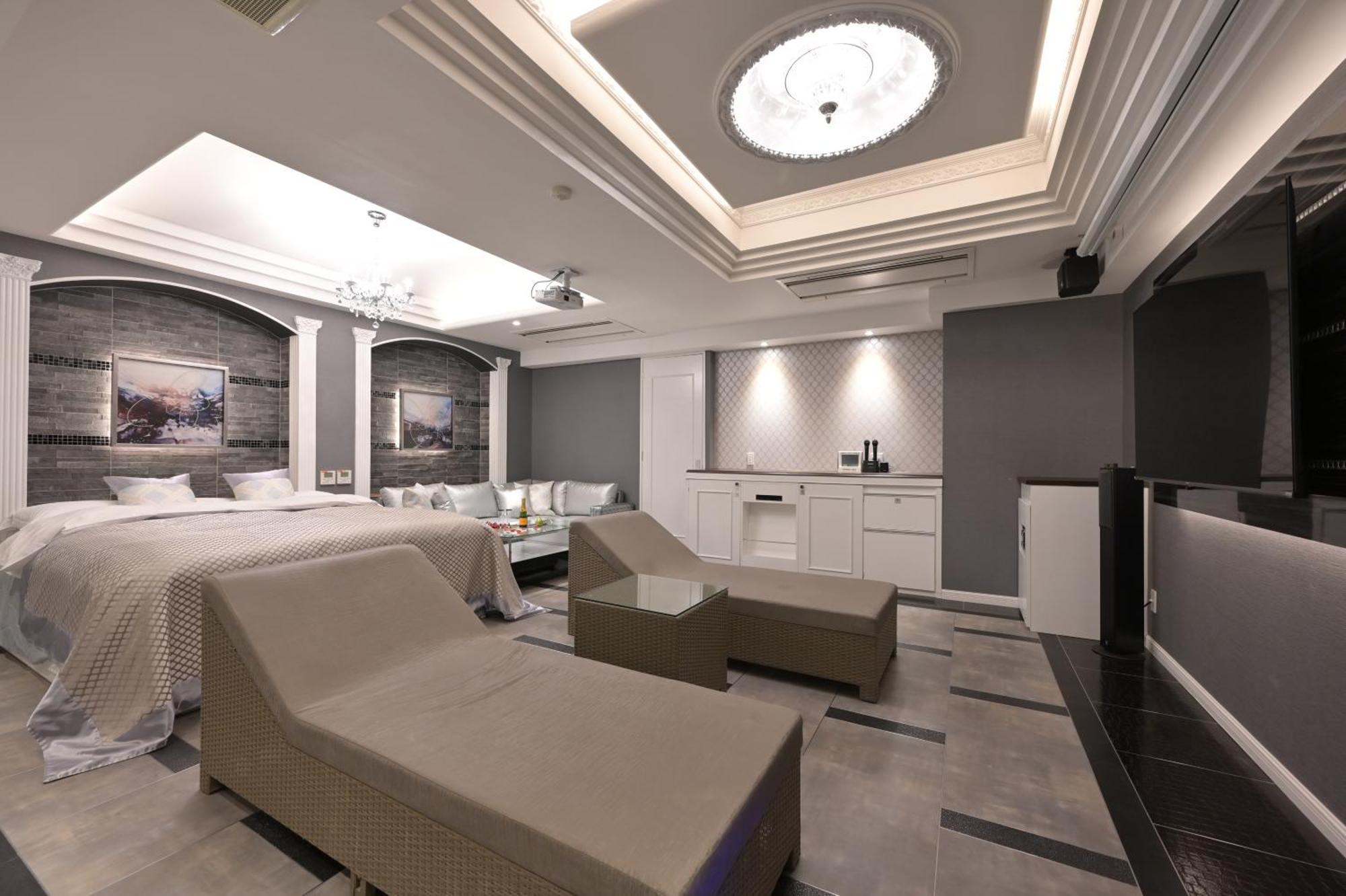 Hotel Crystal Gate Nagoya - Couple Hotel (Adults Only) Extérieur photo